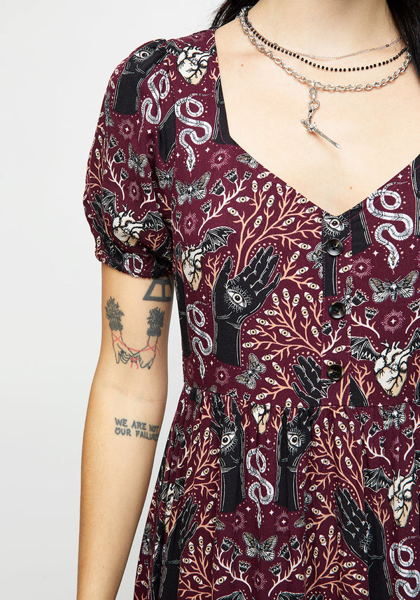 These Are the Best Necklaces Styles to Wear With V-Neck Dresses